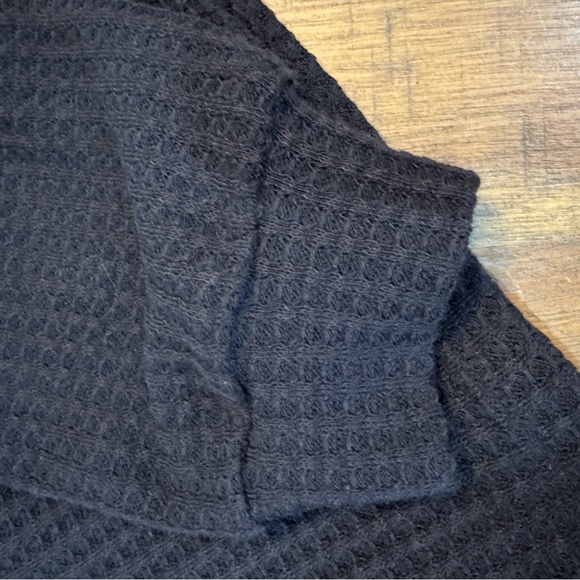 SHEIN Elegant Black Lace Detail Blouse - Picture 10 of 11